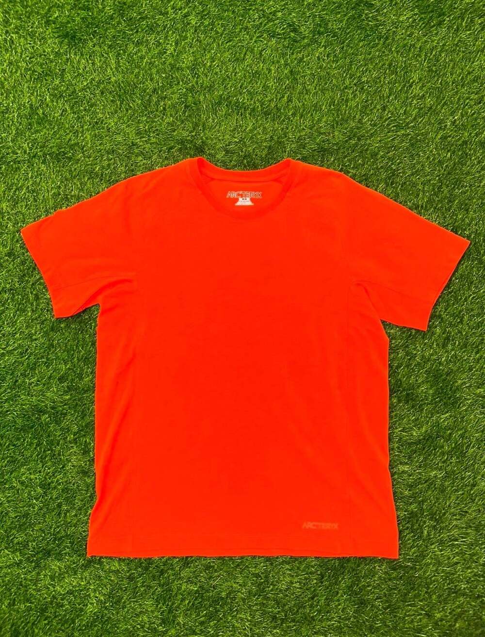 Arc'Teryx Short Sleeve T-Shirt Size M Orange